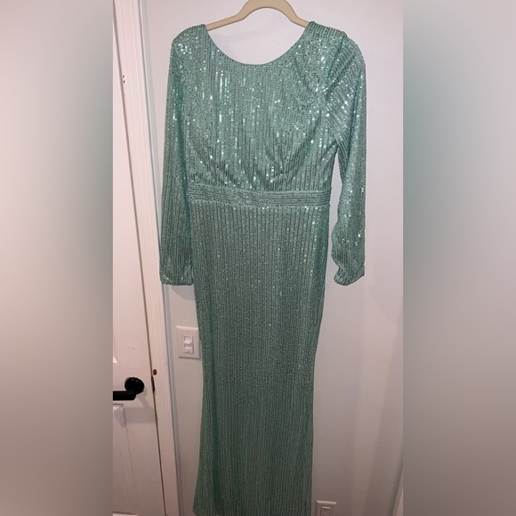Teal sequin gown - Picture 1 of 4